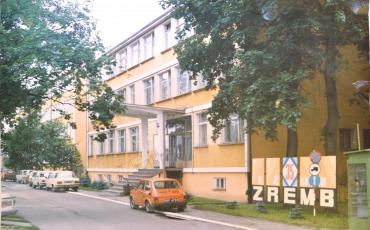 Biurowiec Zrembu, rok 1987